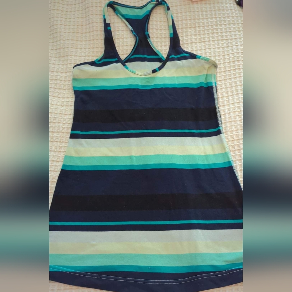 Lululemon tank